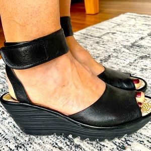 Fly London Wedge Sandal Size 38